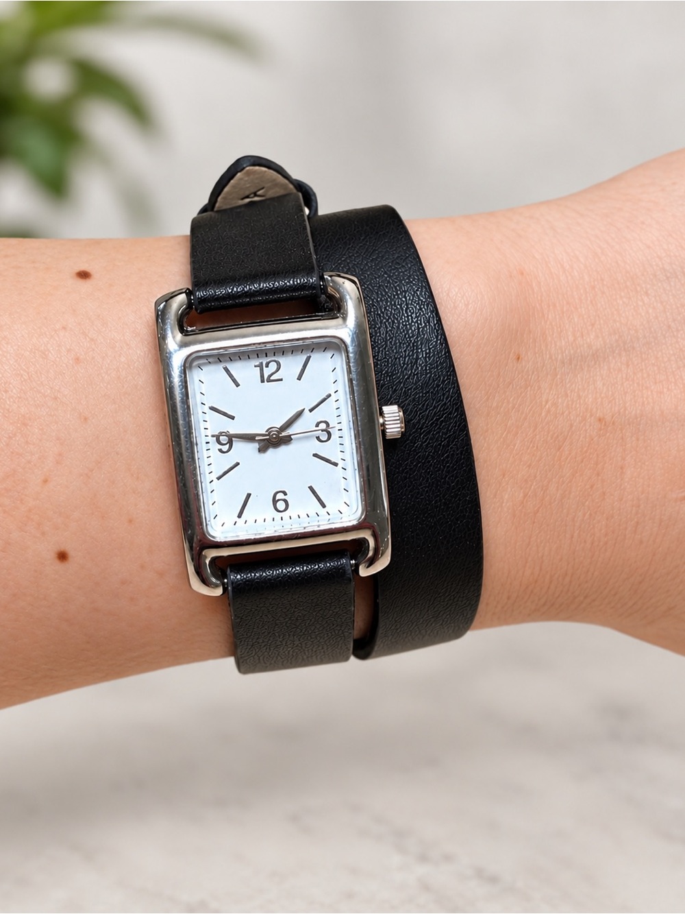 Accutime Women’s Rectangular Double Wrap Vegan Leather Quartz Watch NWOT